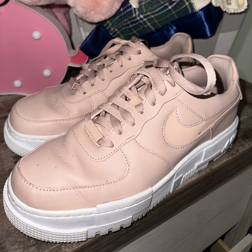 Nike Air Force size 9